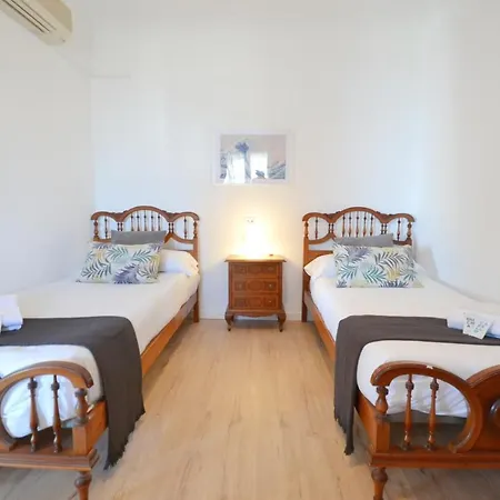 Waterfront Perfect For Lovers. Appartamento Ses Cadenes